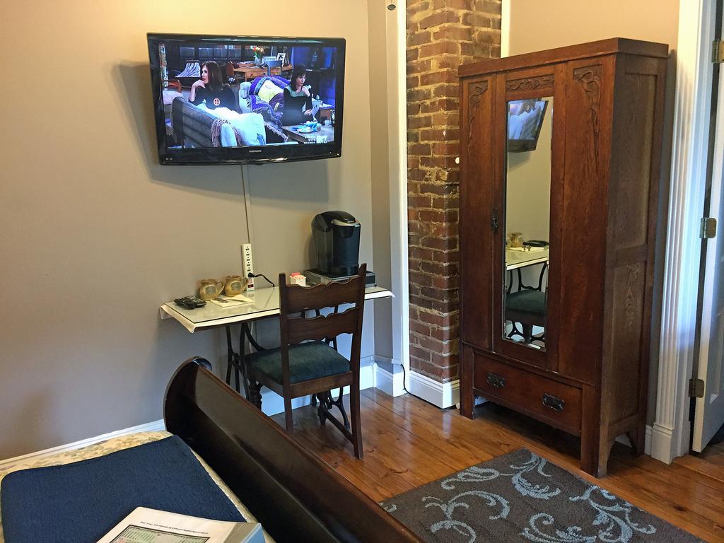 White Oak Manor Bed And Breakfast (Adults Only) Jefferson Екстериор снимка